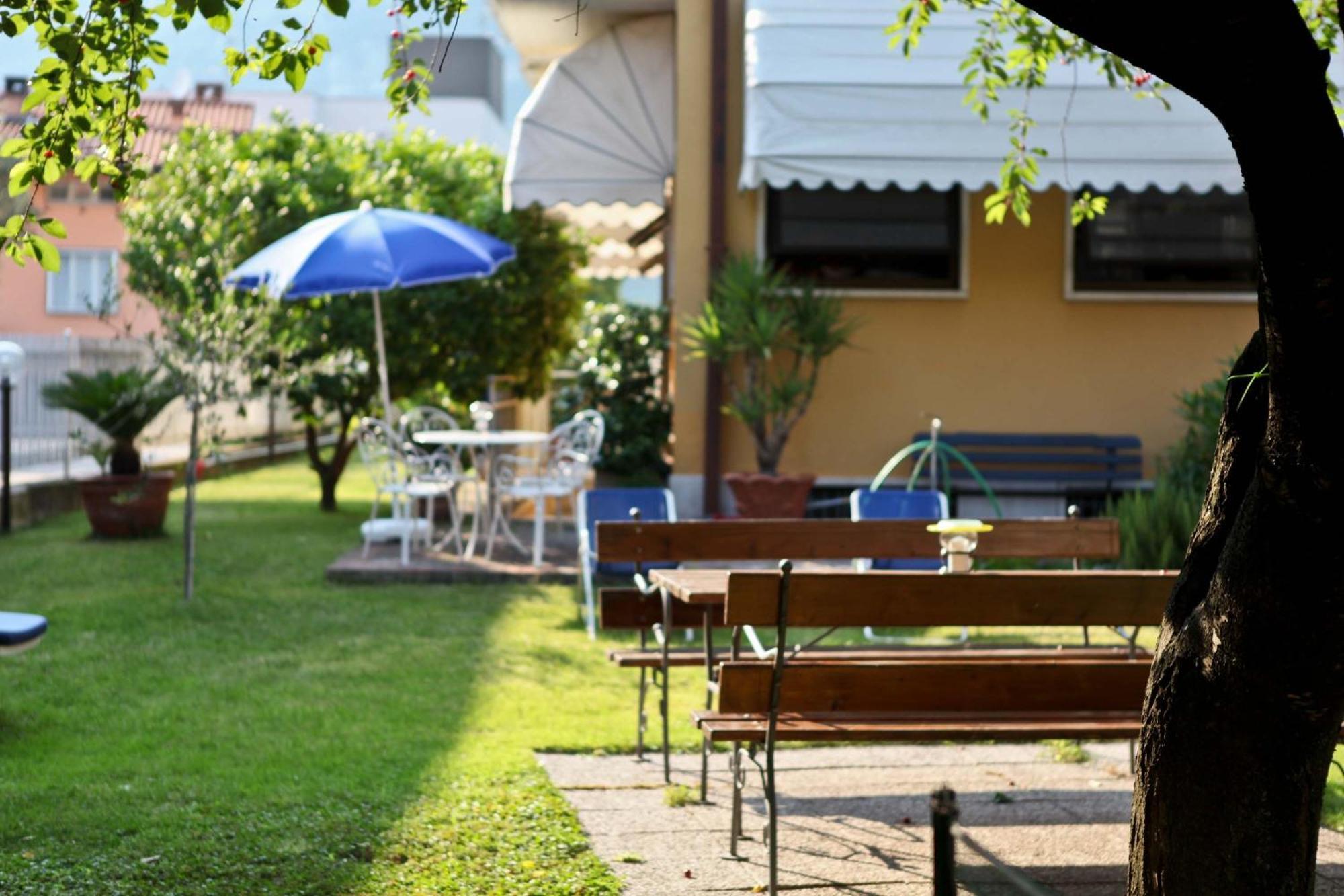 Hotel Villa Al Vento Torbole Sul Garda Dış mekan fotoğraf