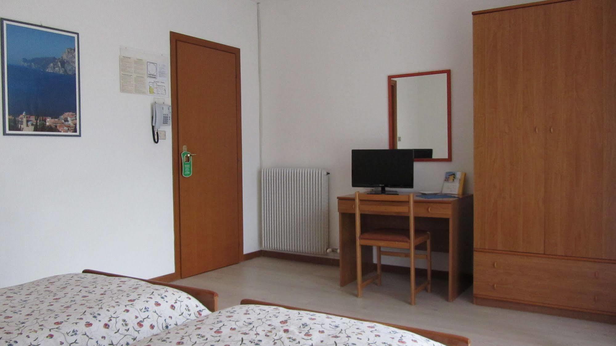 Hotel Villa Al Vento Torbole Sul Garda Dış mekan fotoğraf